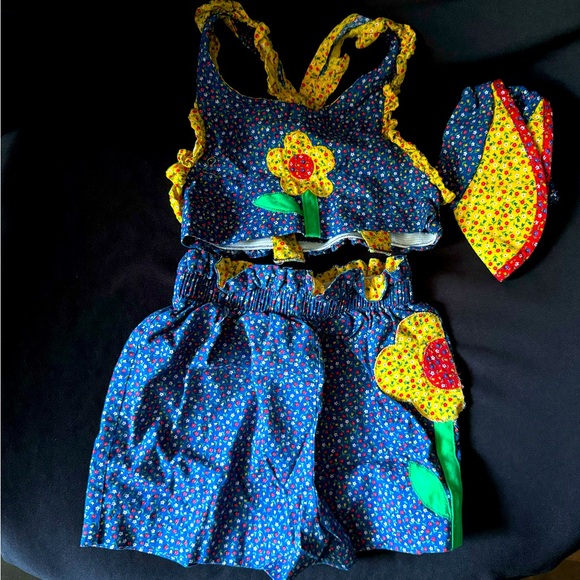 Nannette Other - 🌷 Vintage Early 80s Nannette Girl's Floral Outfit - Crop Top, Shorts, Visor
